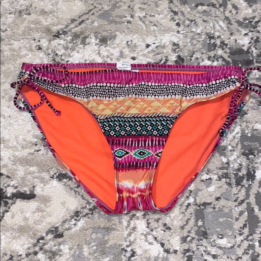 Kenneth Cole reaction swim bottoms